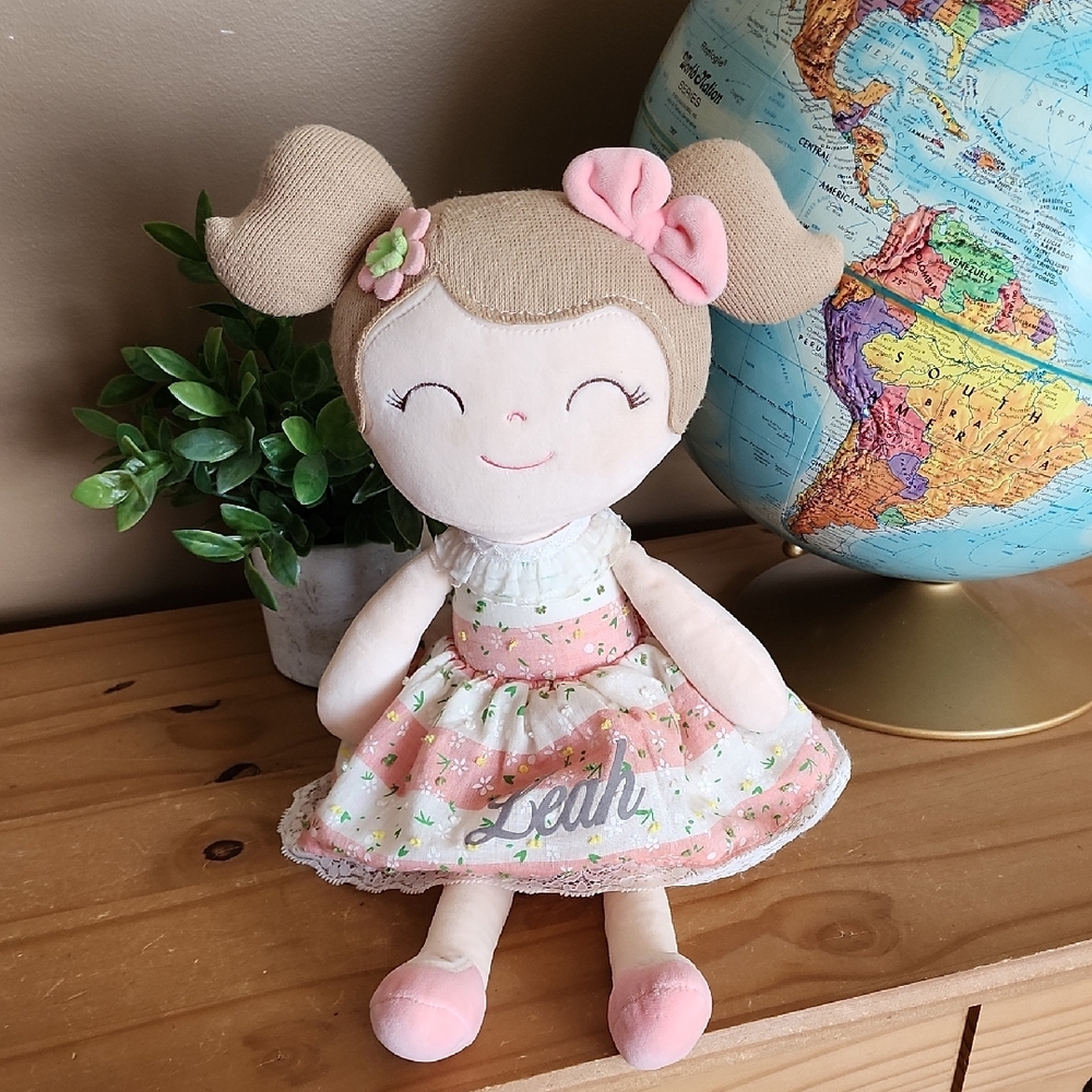 LEAH Gloveleya soft plush doll ballet